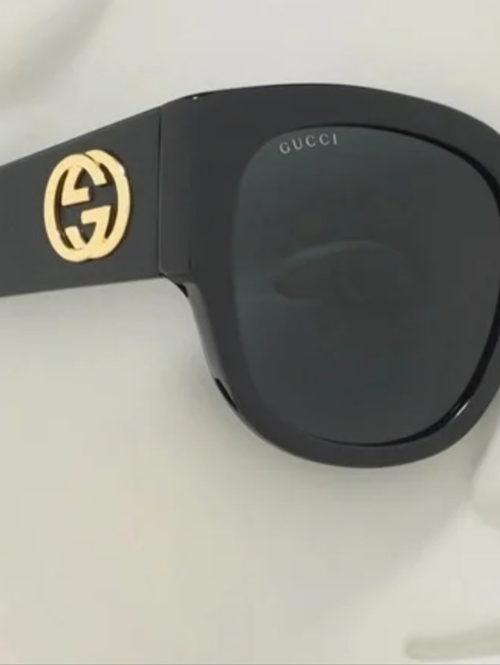 Gucci Frame Sunglasses with Dark Lenses. GG014SA - Picture 7 of 8